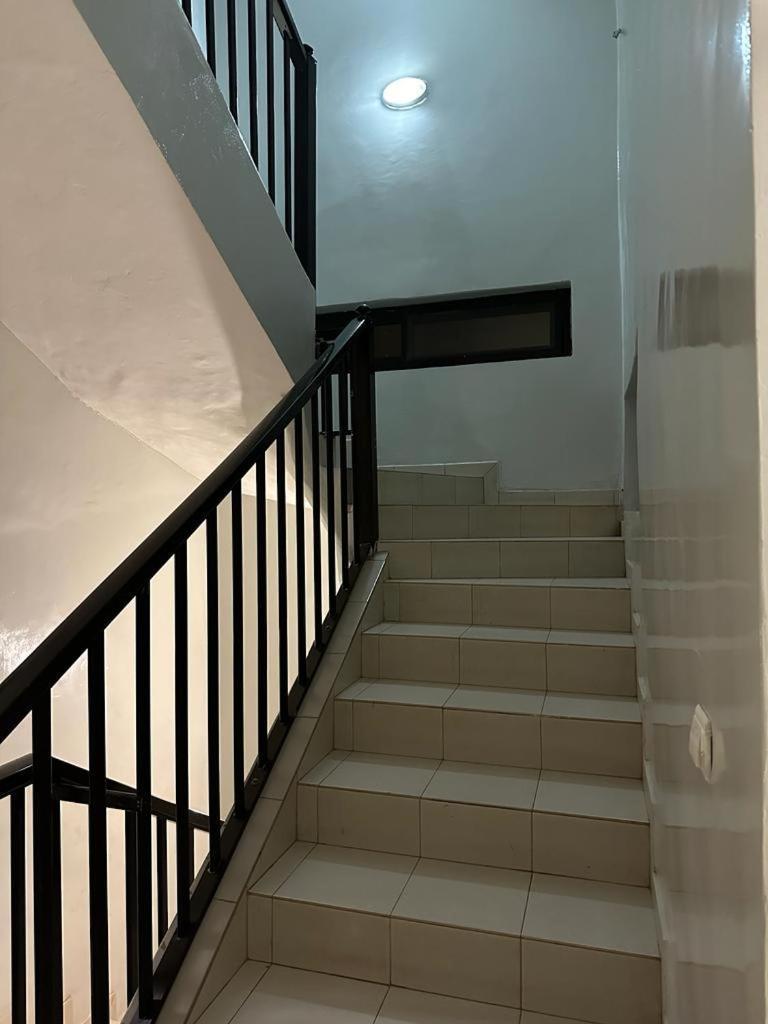 Appartement Spacieux Chez Keur Matou - F2 Dakar Luaran gambar